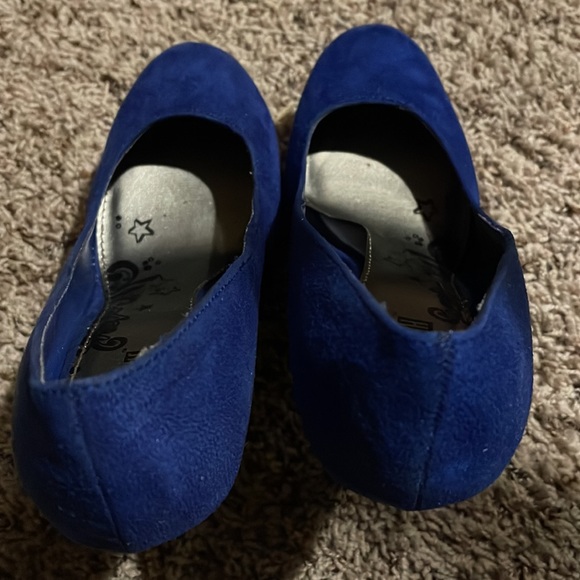 Blue heels - Picture 7 of 13